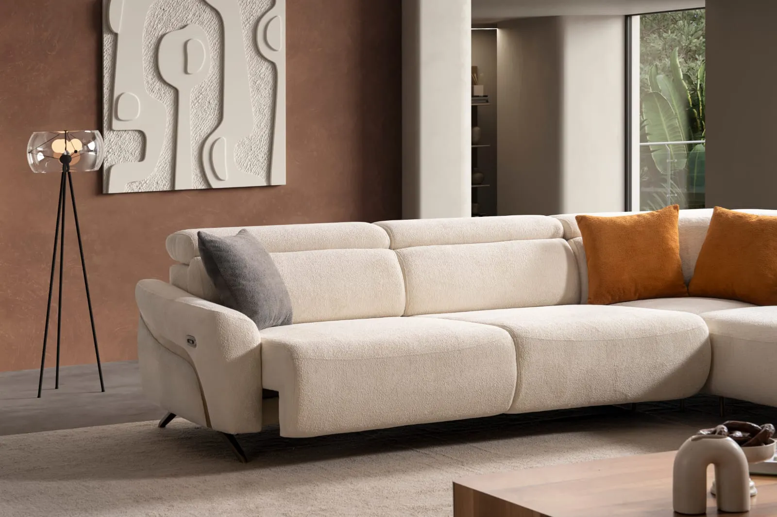 Tesla Ecksofa — başlık kapalı yan görünüm